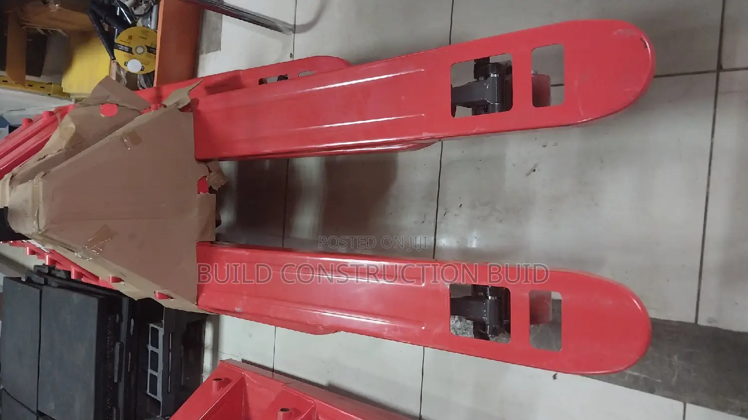 Narrow Pallet Truck 3 Tonnes Suppliers in Kenya