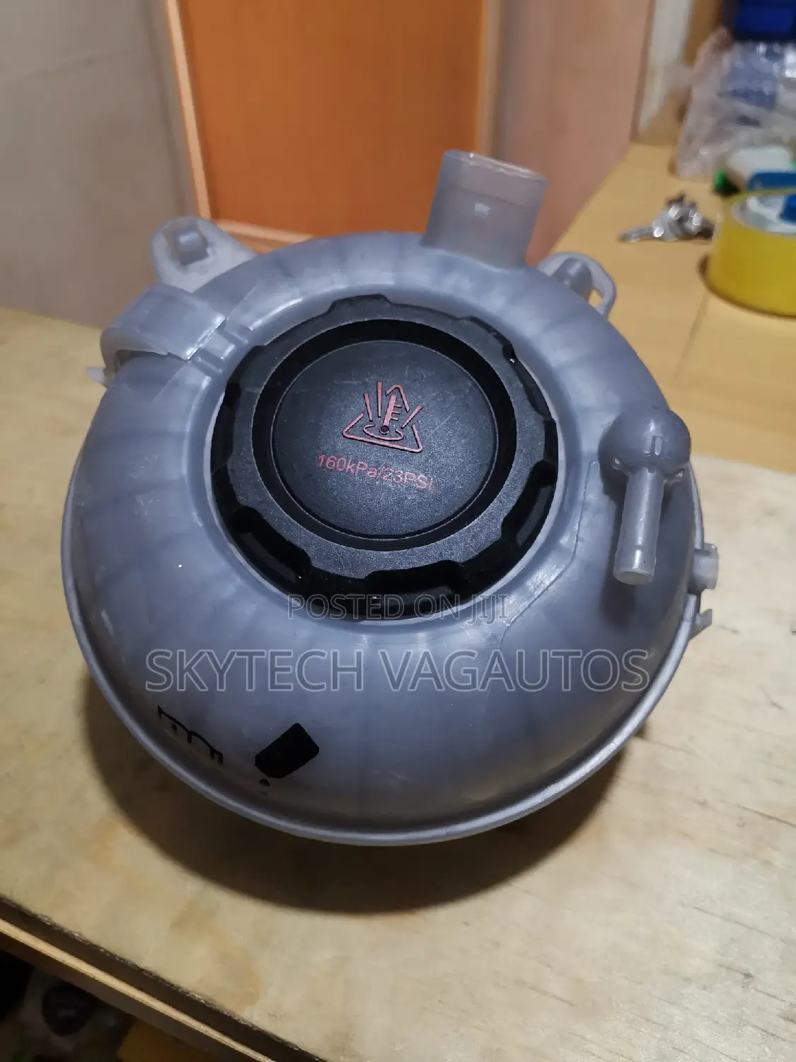 Volkswagen Golf 7/Audi A3 Expansion Tank