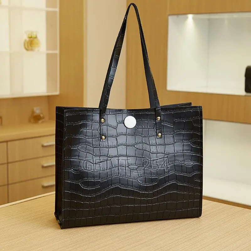 Soft Leather Tote Bag 
Available As Posted
Good Quality