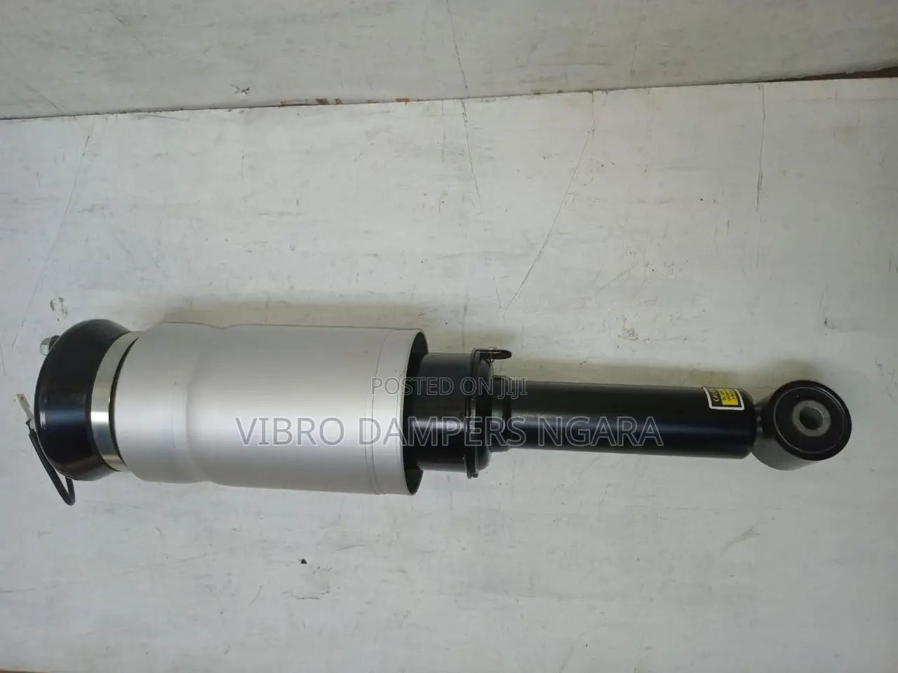 Land Rover Discovery 3,4 Front Air Suspension Shock Absorber