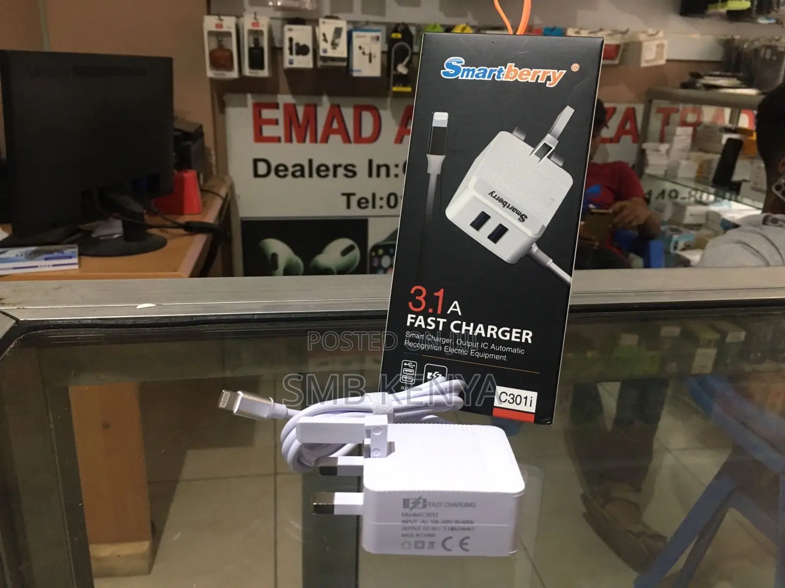 Fast Charger for iPhones With 2 Extra Usb Slots (3.1 A)