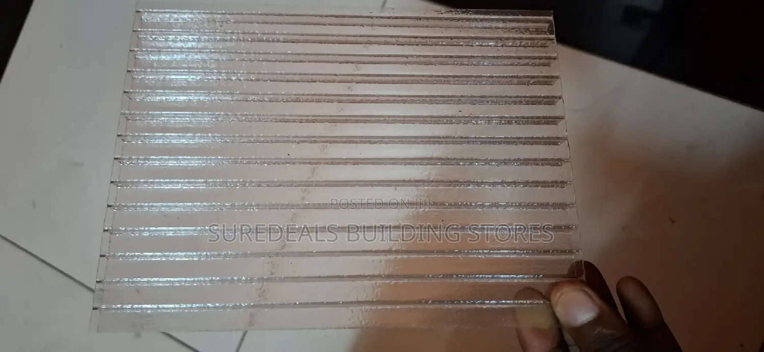 POLYCARBONATE SHEET(CLEAR)-5.8*2.1mtrs