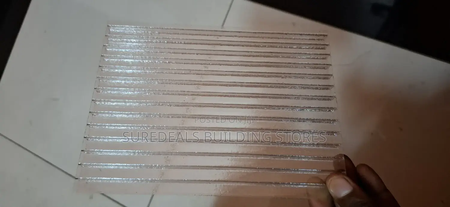 POLYCARBONATE SHEET(CLEAR)-5.8*2.1mtrs