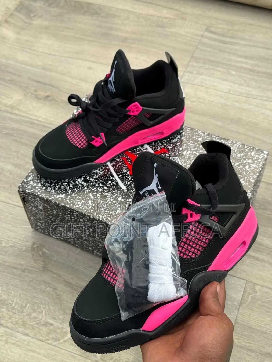 Air Jordan 4 Ladies Sneakers
