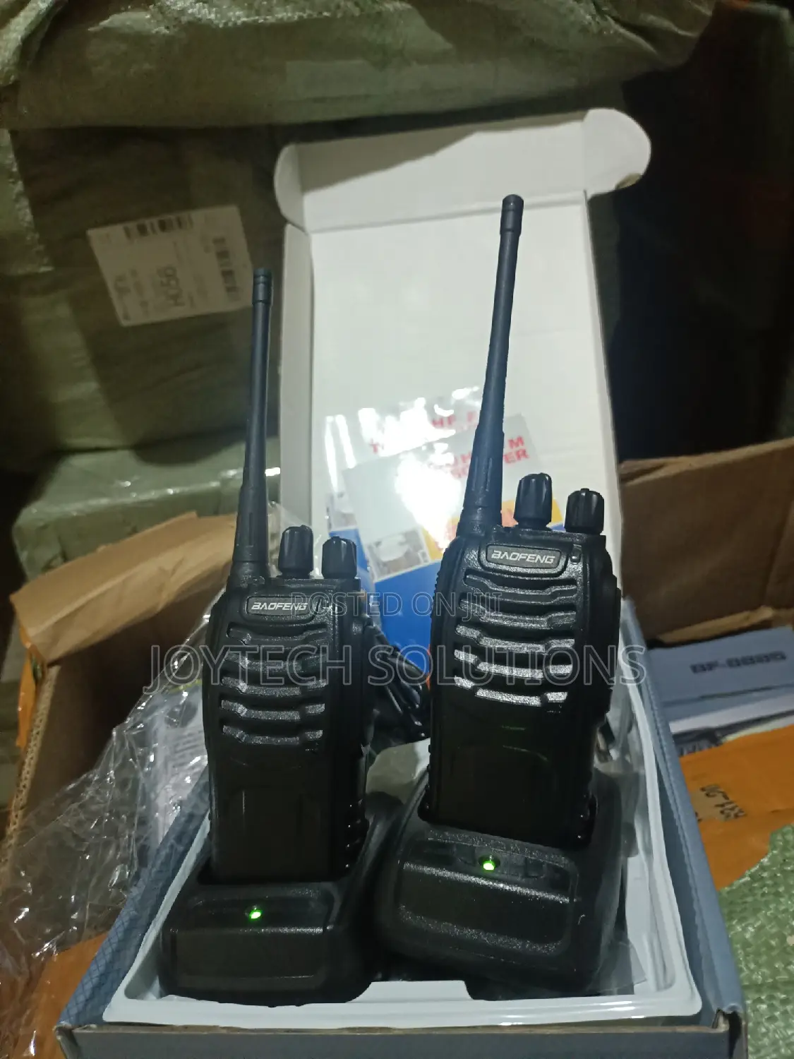 Two Way Baofeng Radio Calls 5kms Long Range 2pcs Hand Held