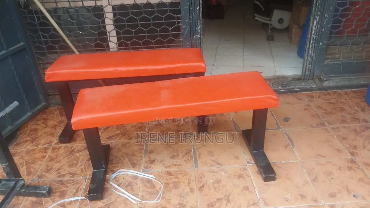 Flat Bench:: Work Out Bench