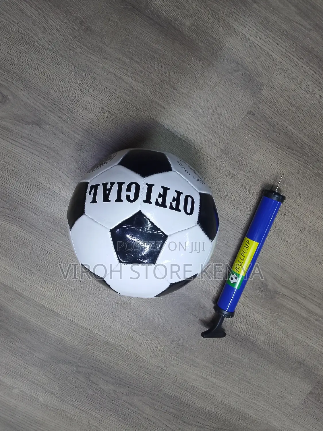 Soccer Ball Size 5 + Pump / Foot Ball