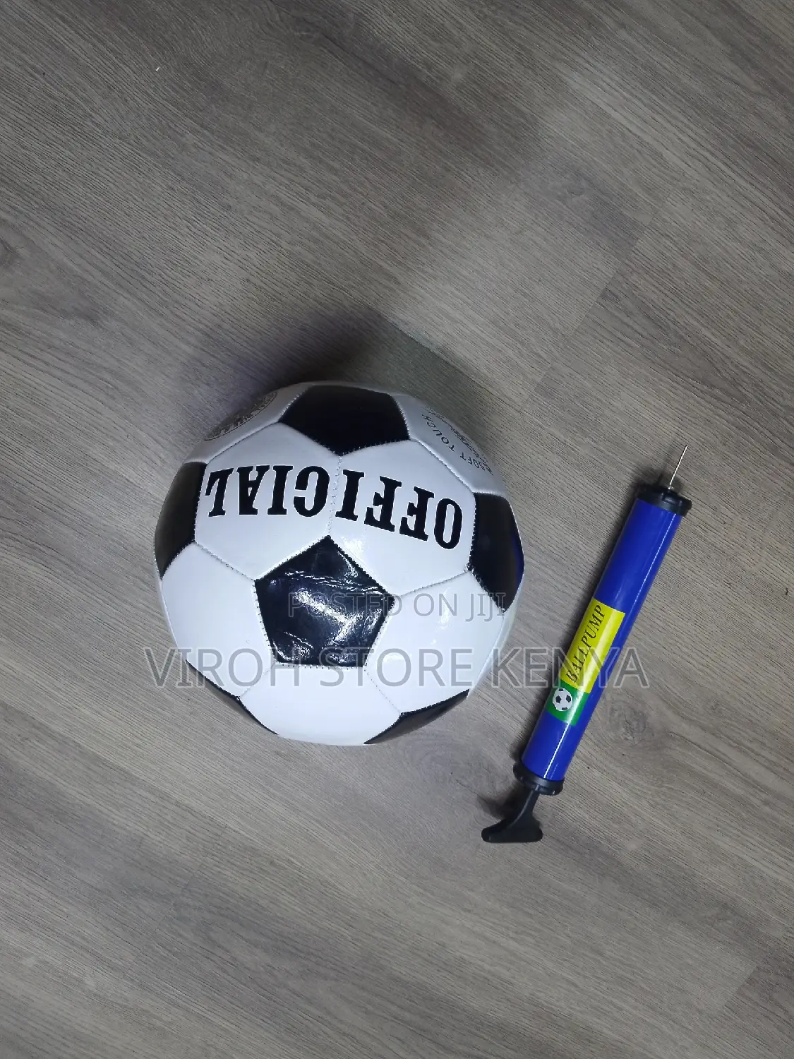 Soccer Ball Size 5 + Pump / Foot Ball