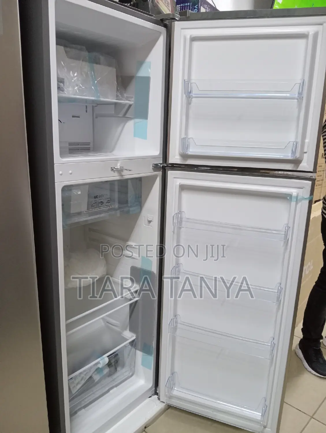 243 Litres Double Door No Frost Fridge, Silver- Rf/317