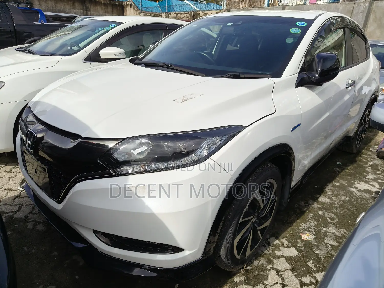 Honda Vezel 1.5 Hybrid 4WD 2018 White