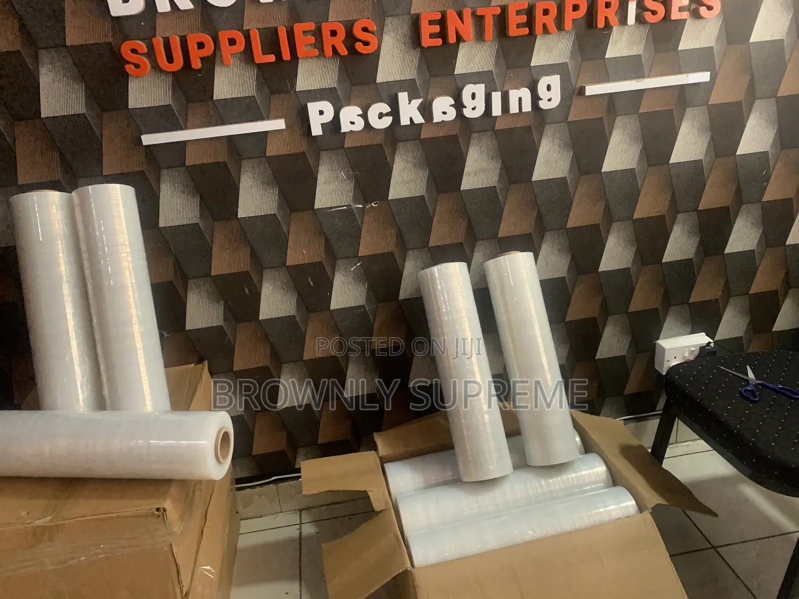 Available in Bulk Hand Stretch Film Wrapping Paper