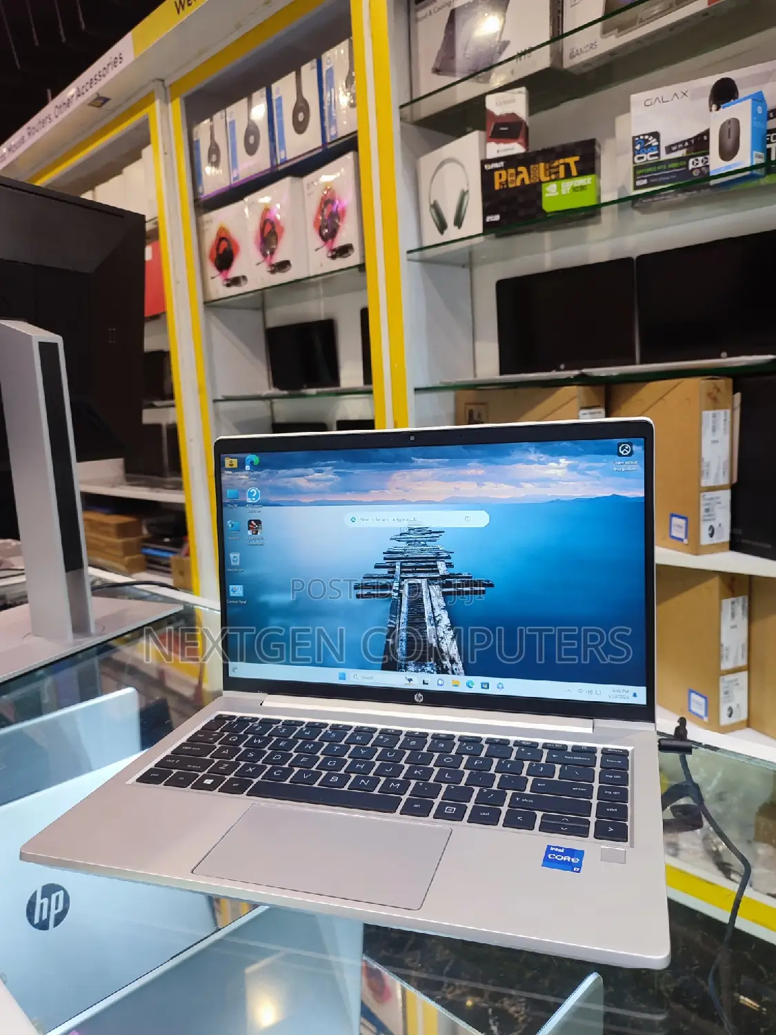 New Laptop HP 8GB Intel Core I7 SSD 512GB