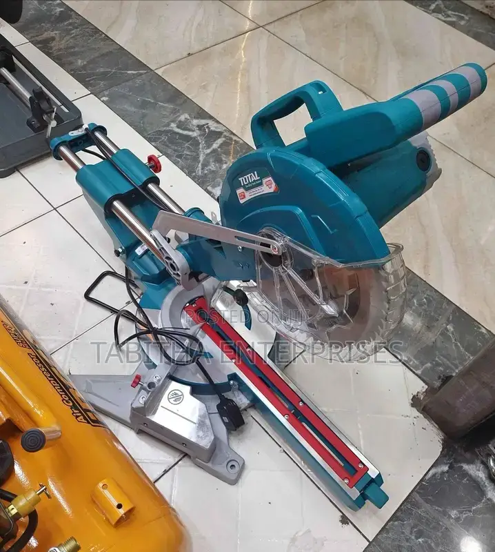 Sliding Mitersaw/Total Mitersaw