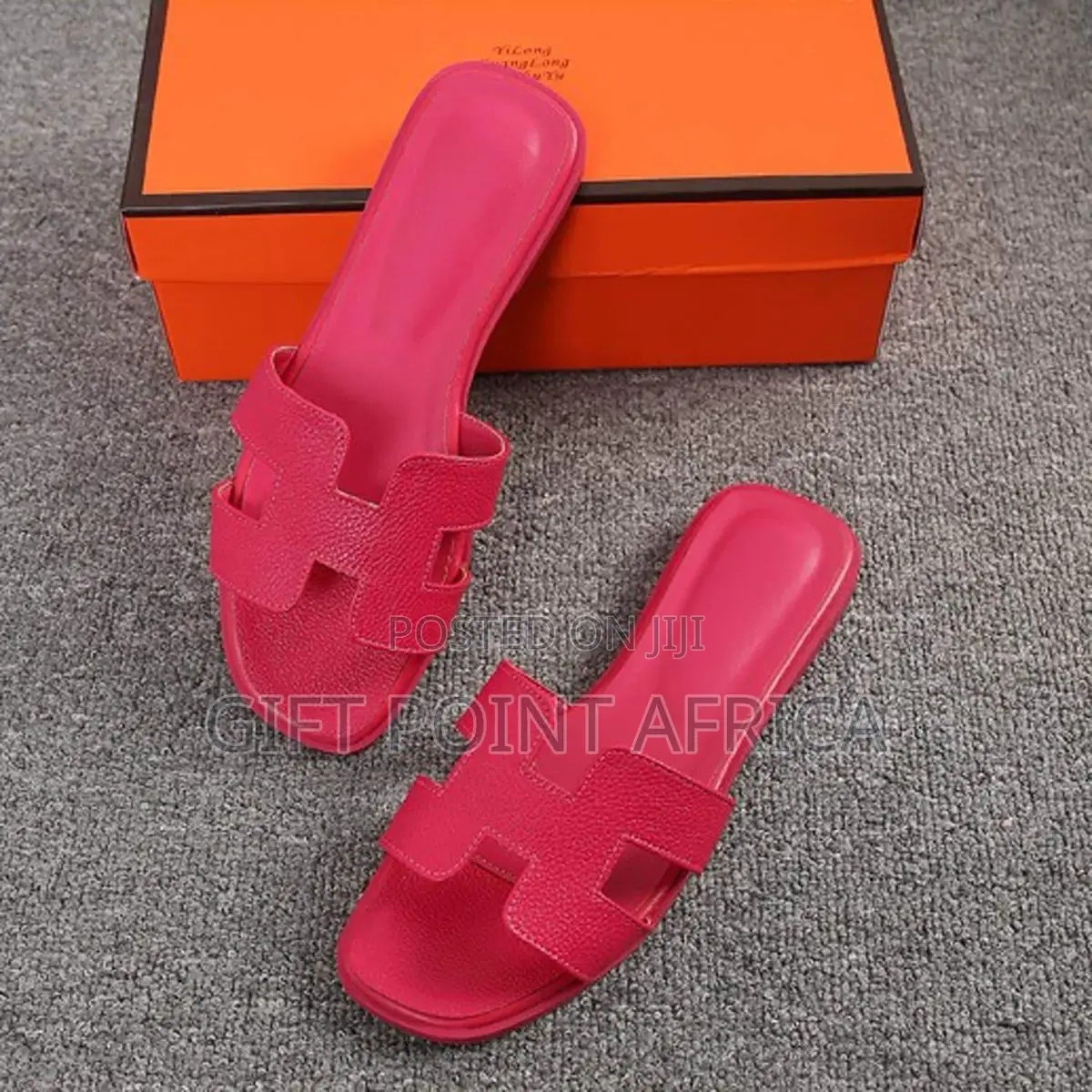 Hermes Women Sandals Pink in Color