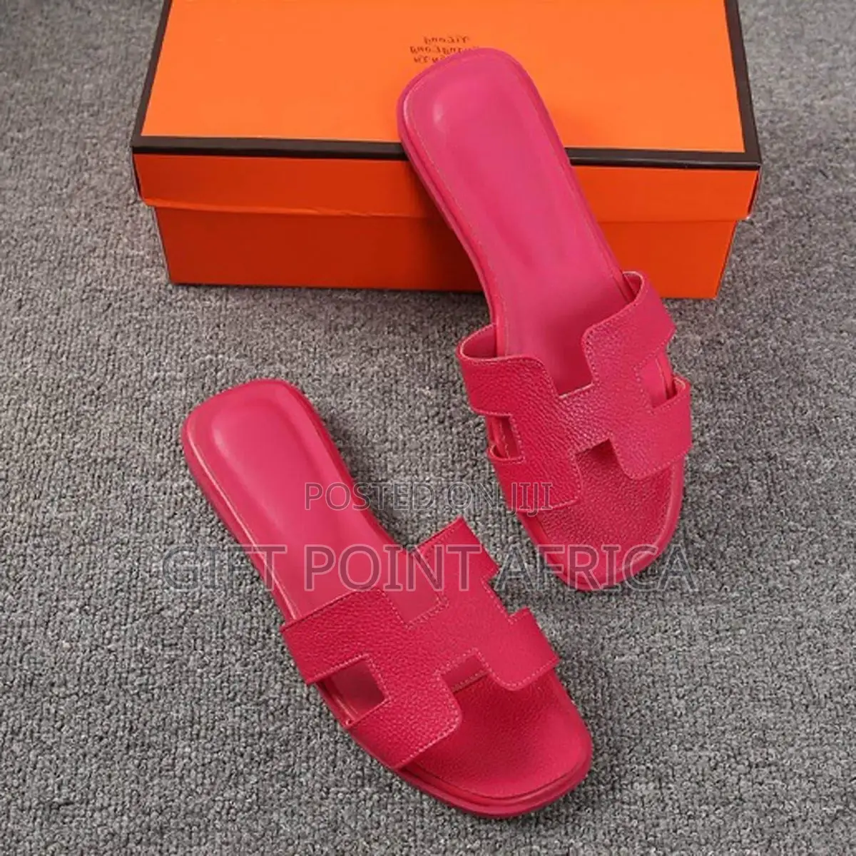 Hermes Women Sandals Pink in Color