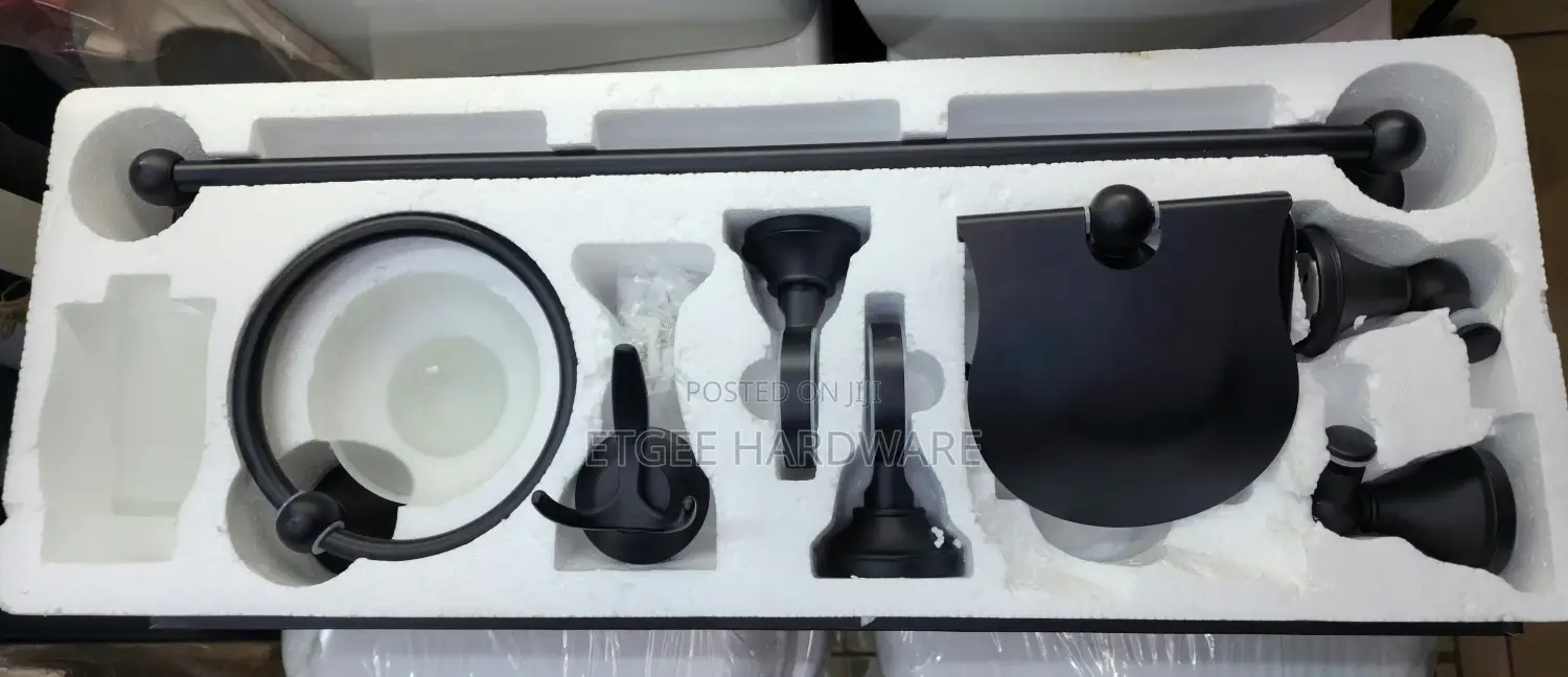 Bathroom Accessories Set Black