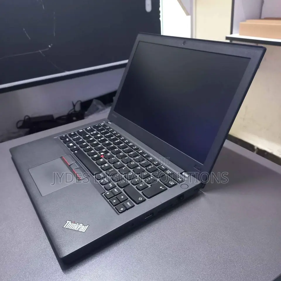 Laptop Lenovo ThinkPad X270 8GB Intel Core I5 SSD 256GB
