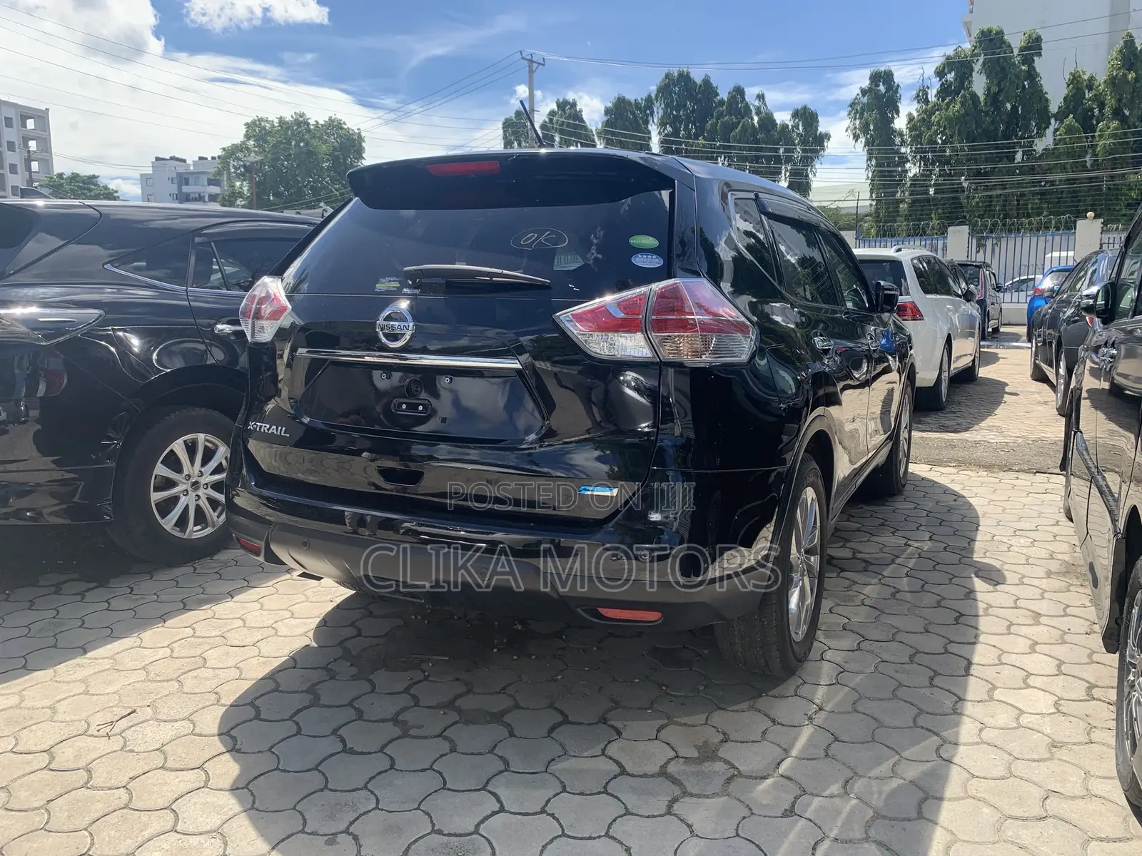 Nissan X-Trail 2.0 Petrol FWD 2019 Black