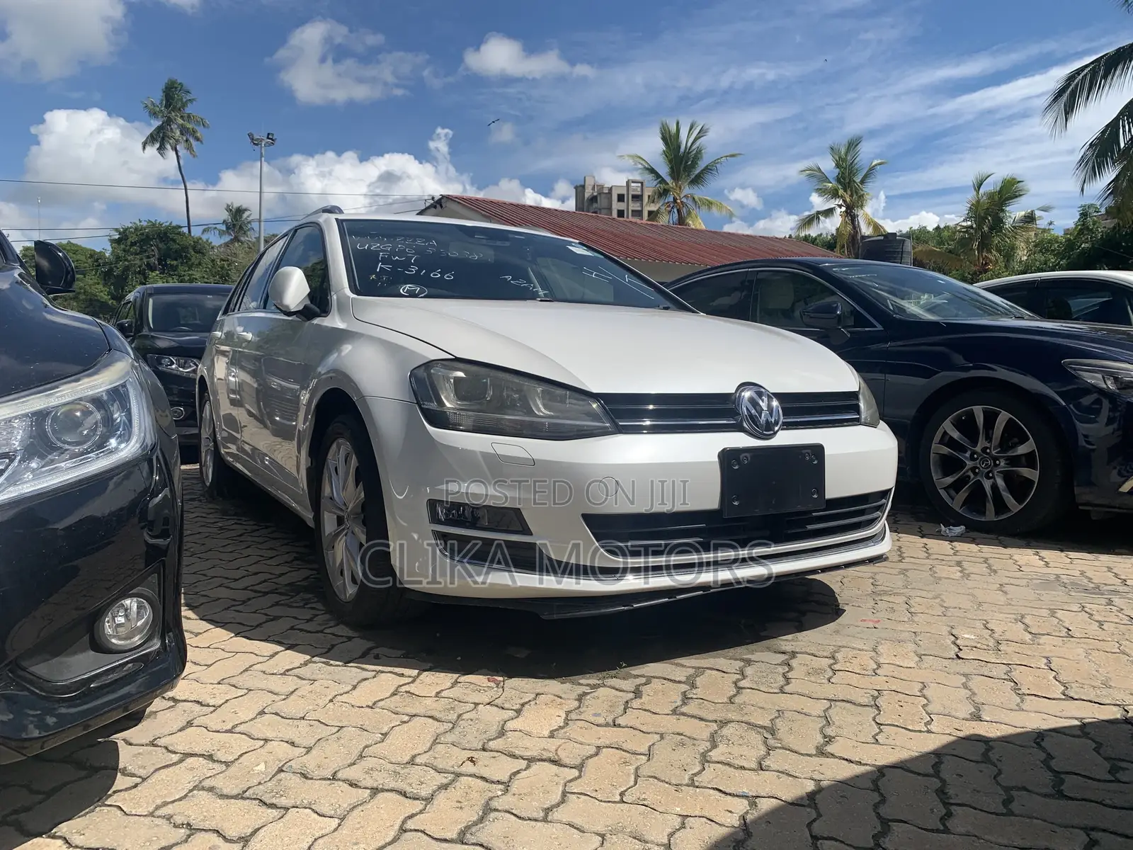 Volkswagen Golf TSI S 4-Door FWD 2016 White