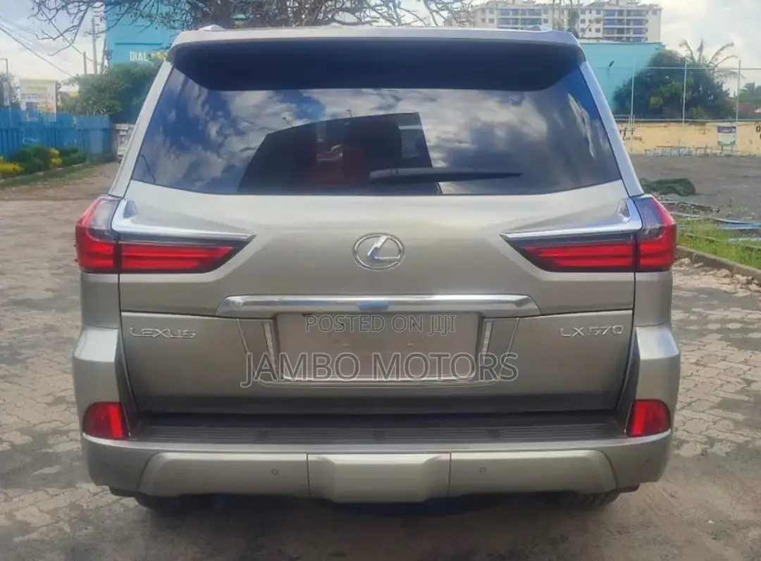 Lexus LX 570 (5 seats) AWD 2017 Gray