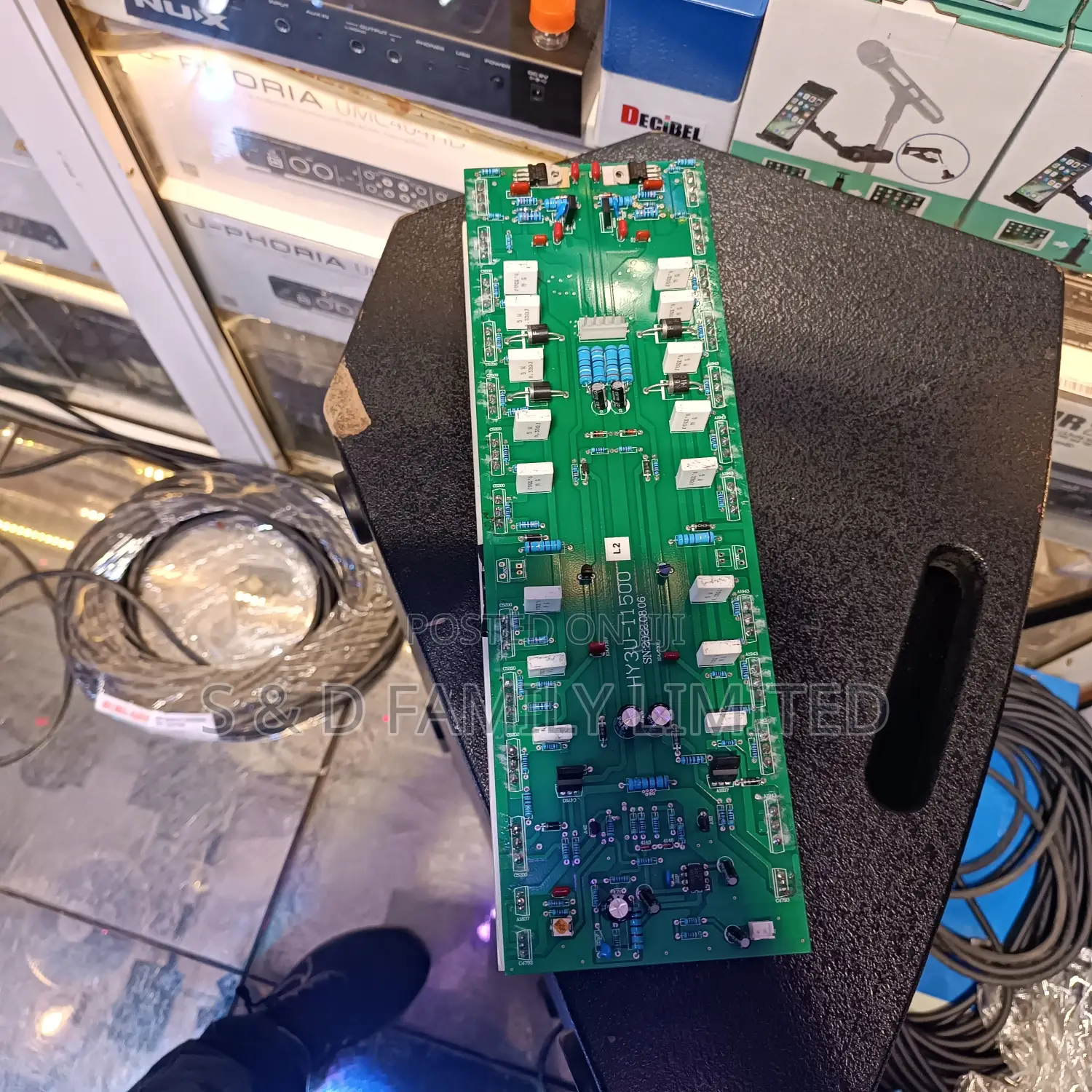 CA 12 Motherboard