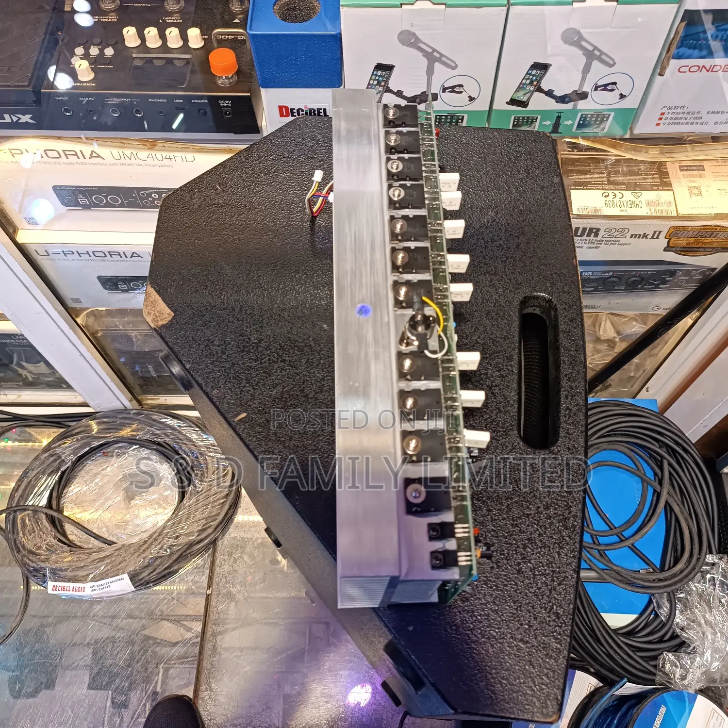 CA 12 Motherboard