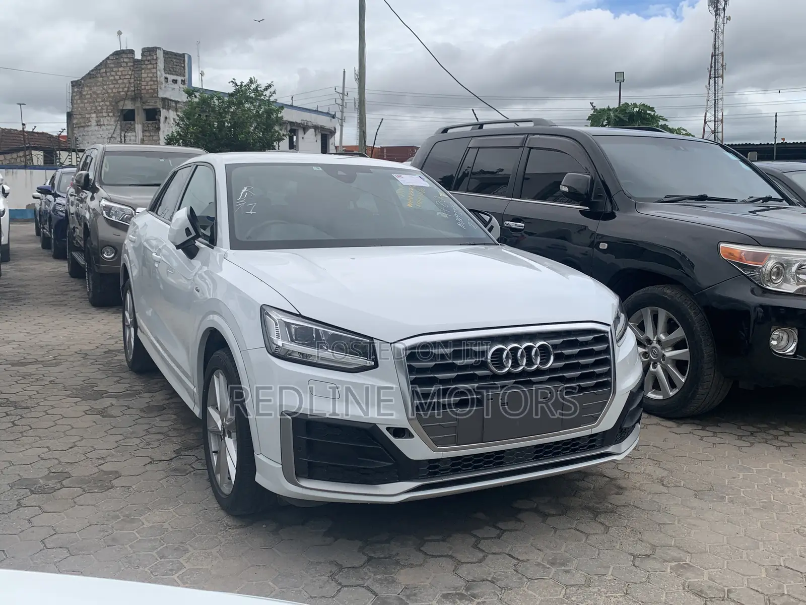 Audi Q2 2017 Pearl