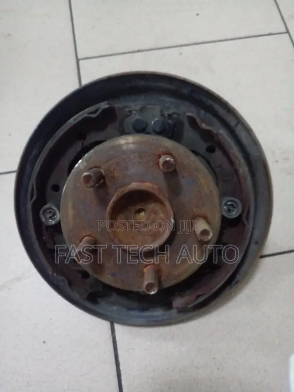 Rear Hubs Toyota Vitz, Probox, Fielder, Nze, Axio, Ractis