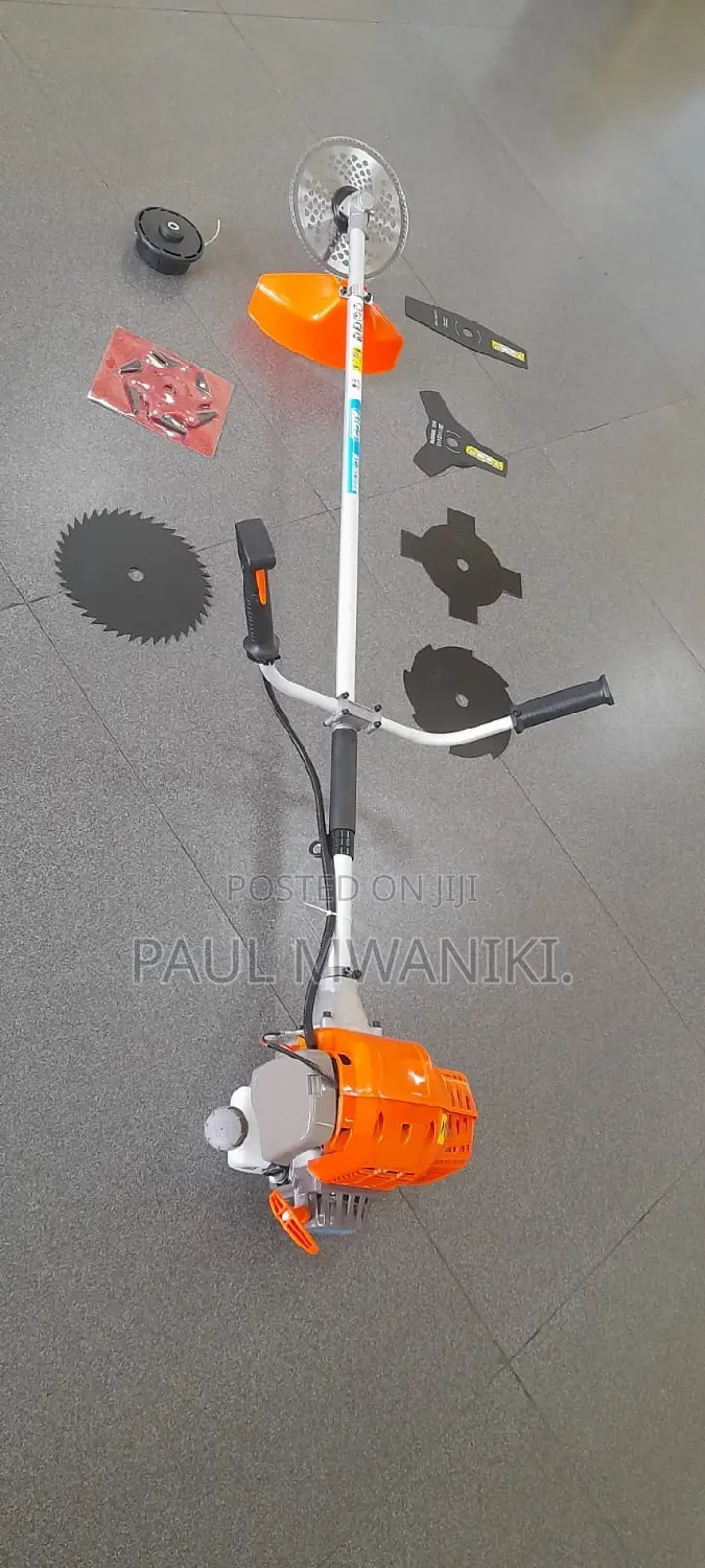 Grass Cutter Machine