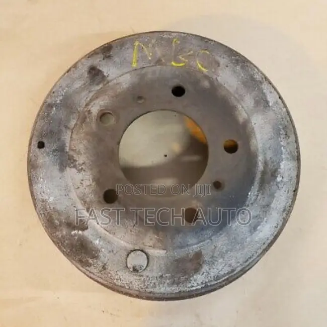 Exjapan Rear Brake Drums Nissan E, Sahara, Hardbody