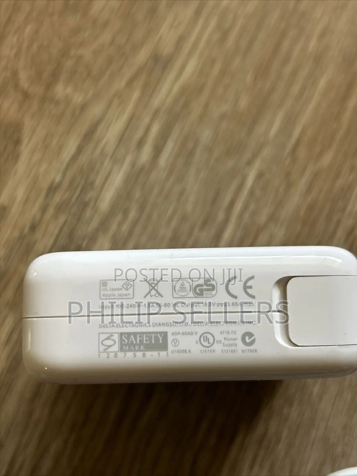 Apple Magsafe 2 60W Power Adapter - White (A1435)