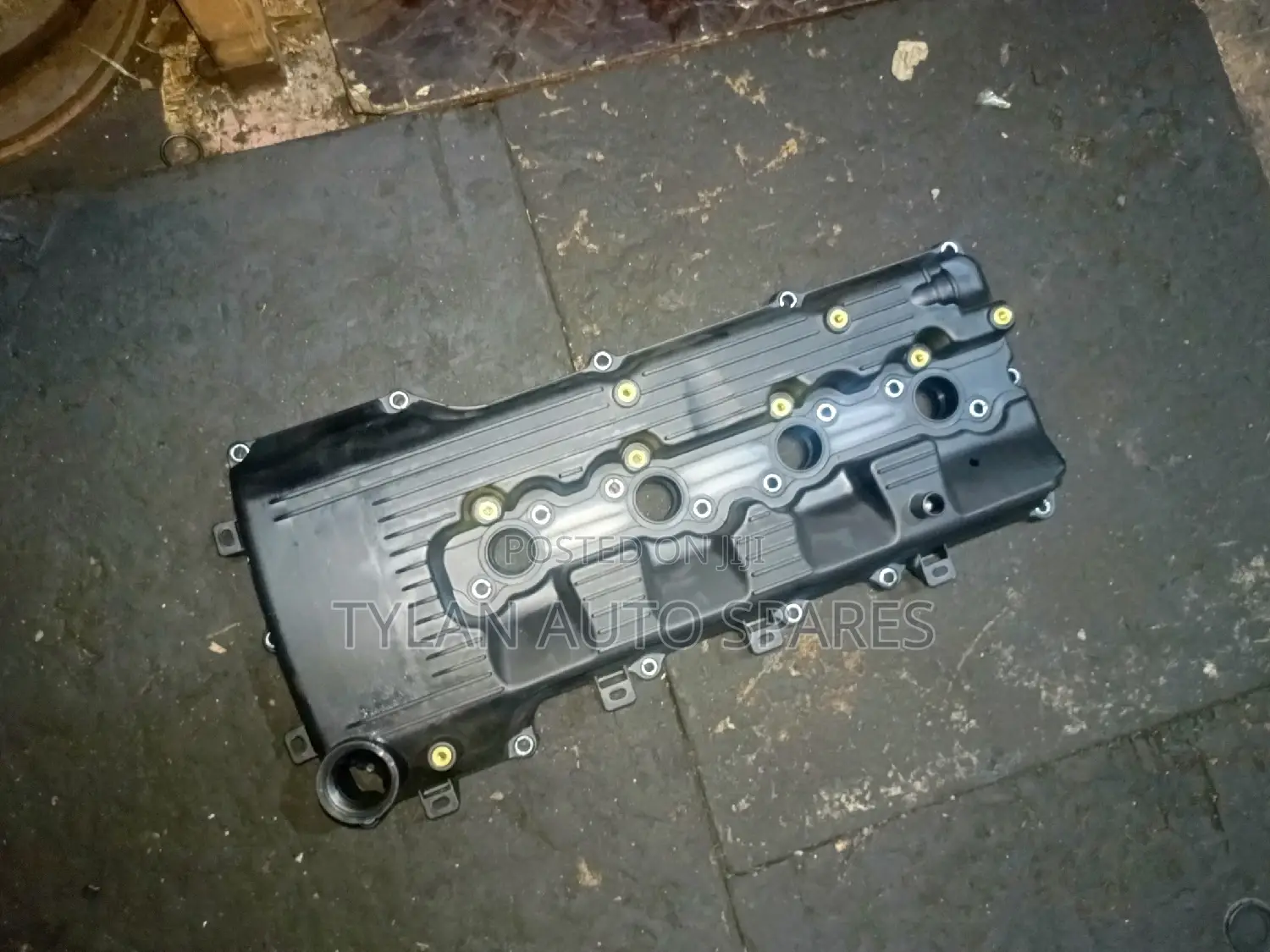 Top Cover 1TR Engine 7L