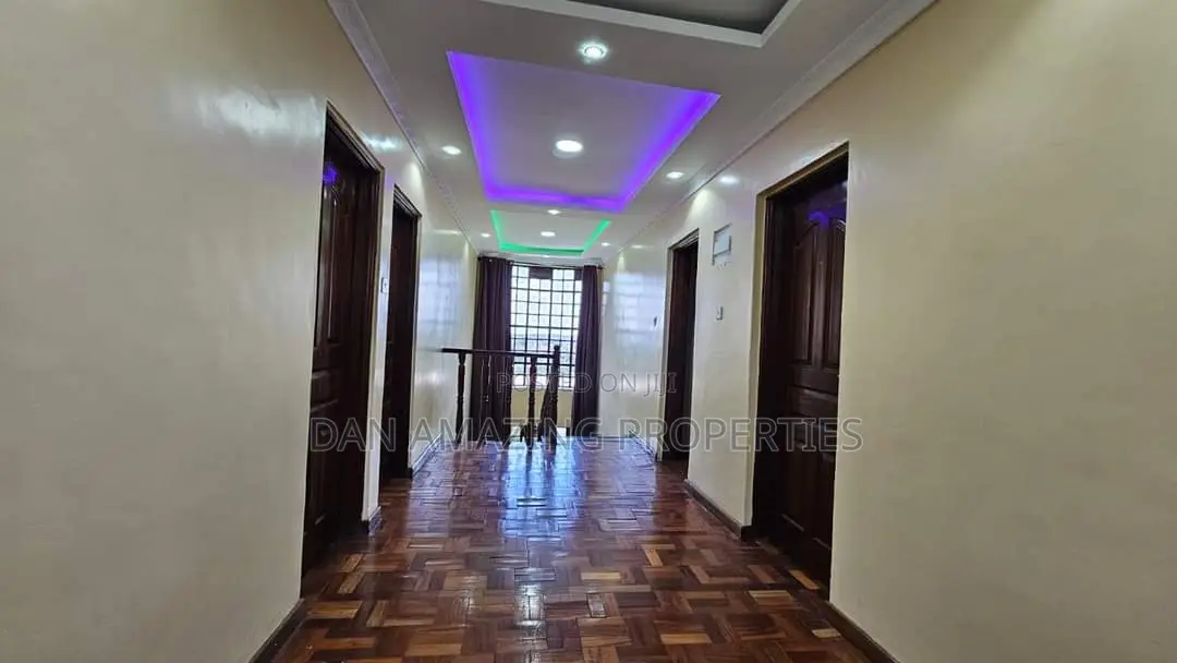 5bdrm Maisonette in Drive 14 On 1/4 Acre, Kerarapon for sale