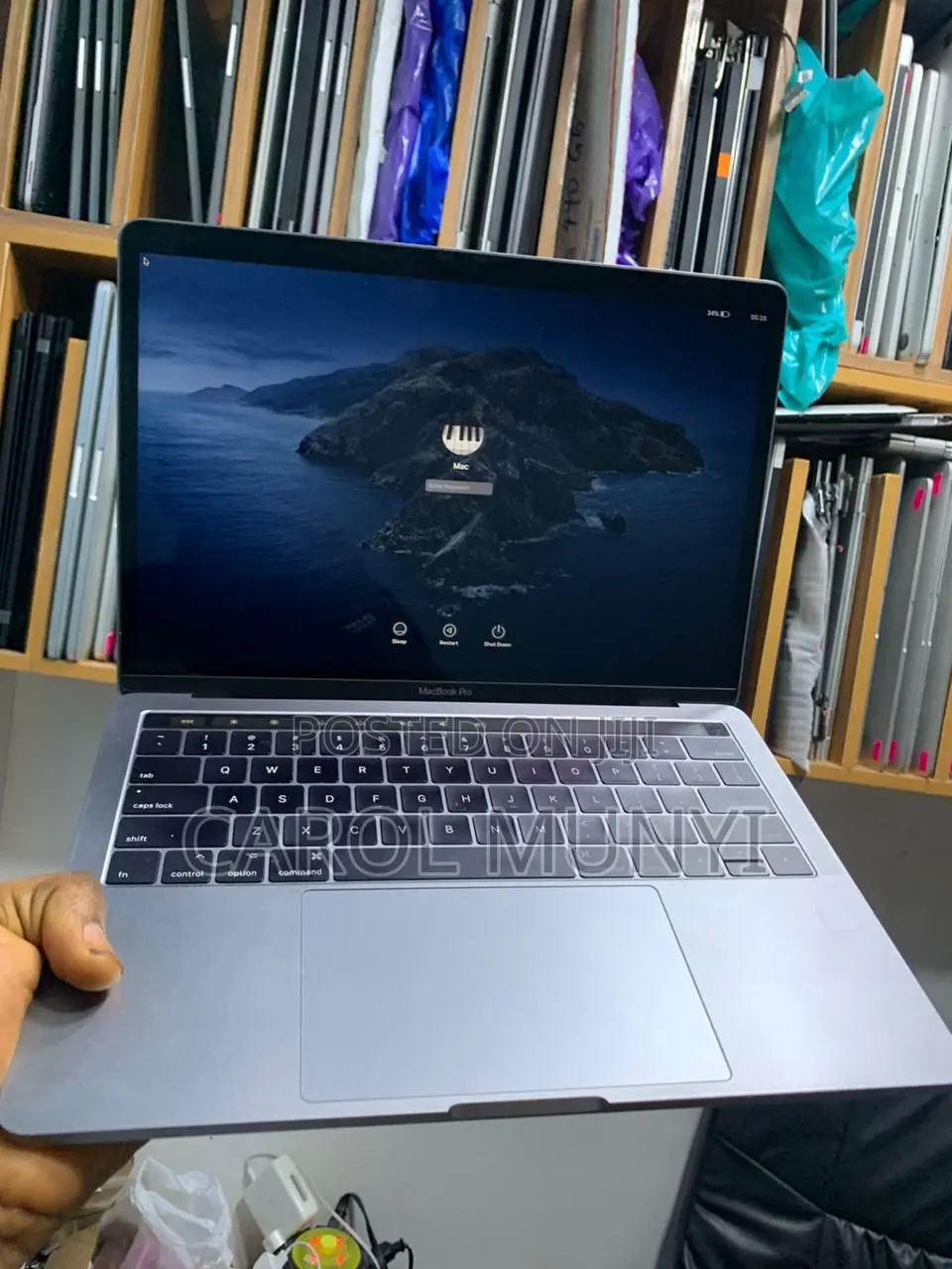 New Laptop Apple MacBook 2018 16GB Intel Core i7 SSD 512GB