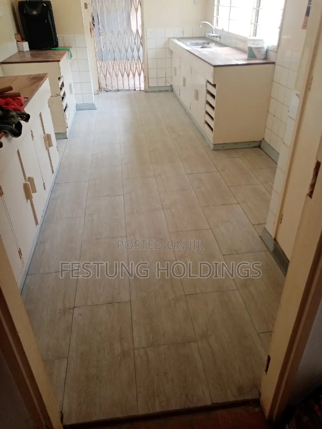 Tiles Fitting Works