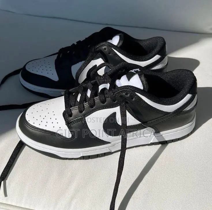Nike SB Low Cut Black White Unisex Sneakers