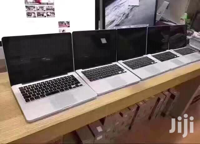 Laptop Apple MacBook Pro 4GB Intel Core i5 HDD 500GB