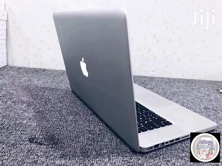 Laptop Apple MacBook Pro 4GB Intel Core i5 HDD 500GB