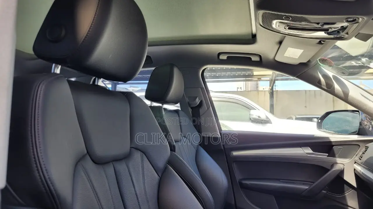 Audi Q5 2.0T Premium AWD quattro 2018 Blue