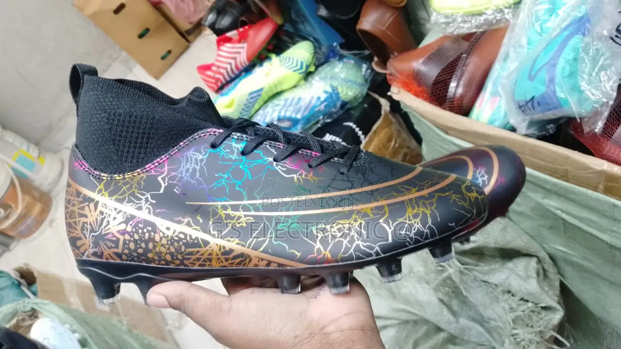Soccer Boots Size 37-45 New