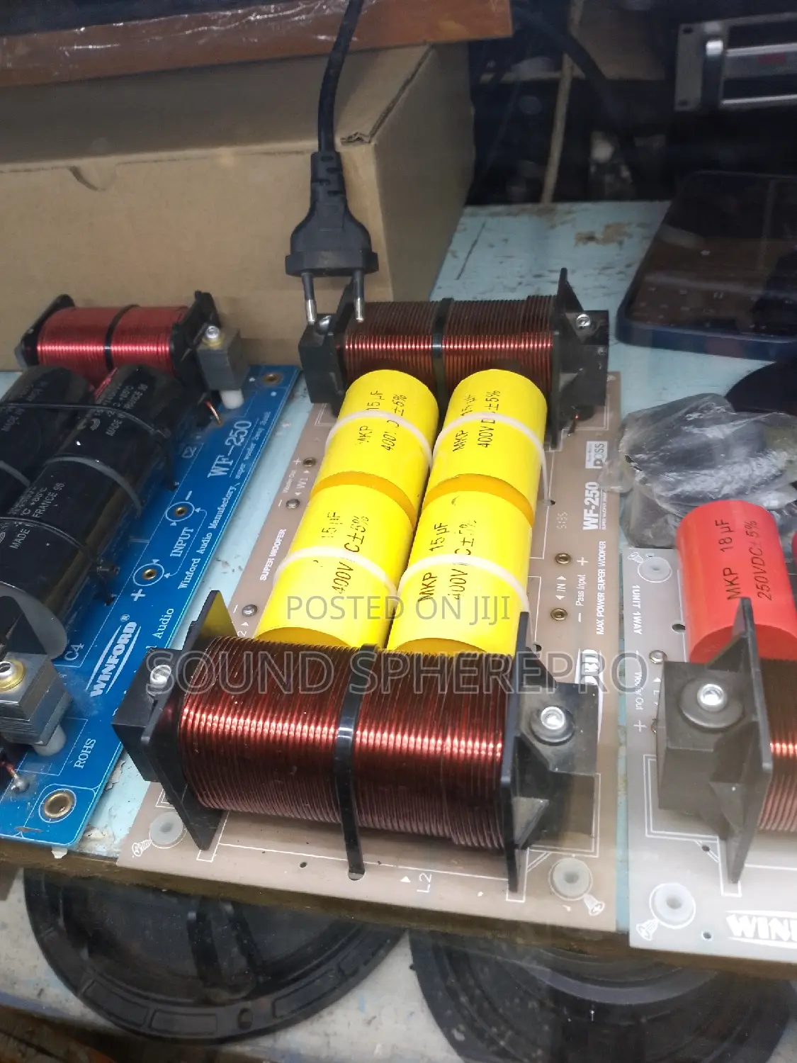 Winford WF-250 2 Way Crossover