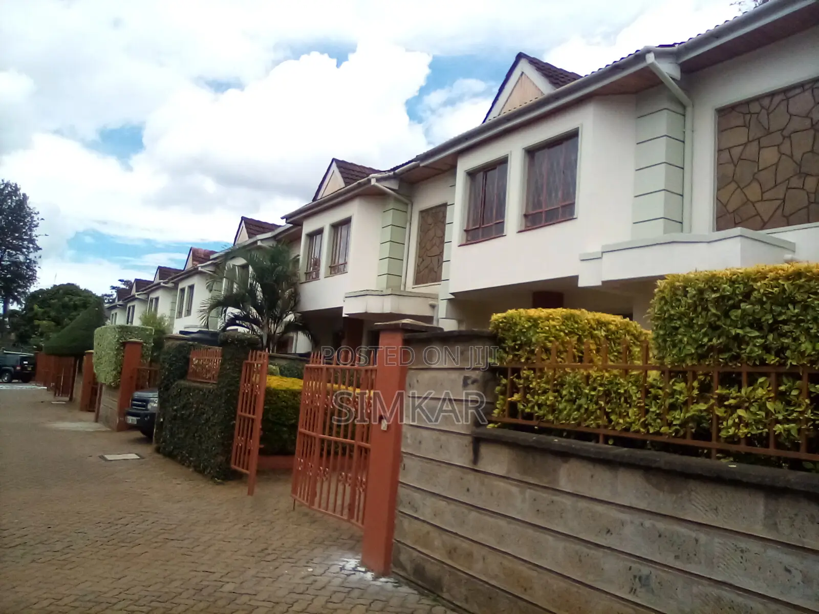 4bdrm Townhouse/Terrace in Muthangari for sale