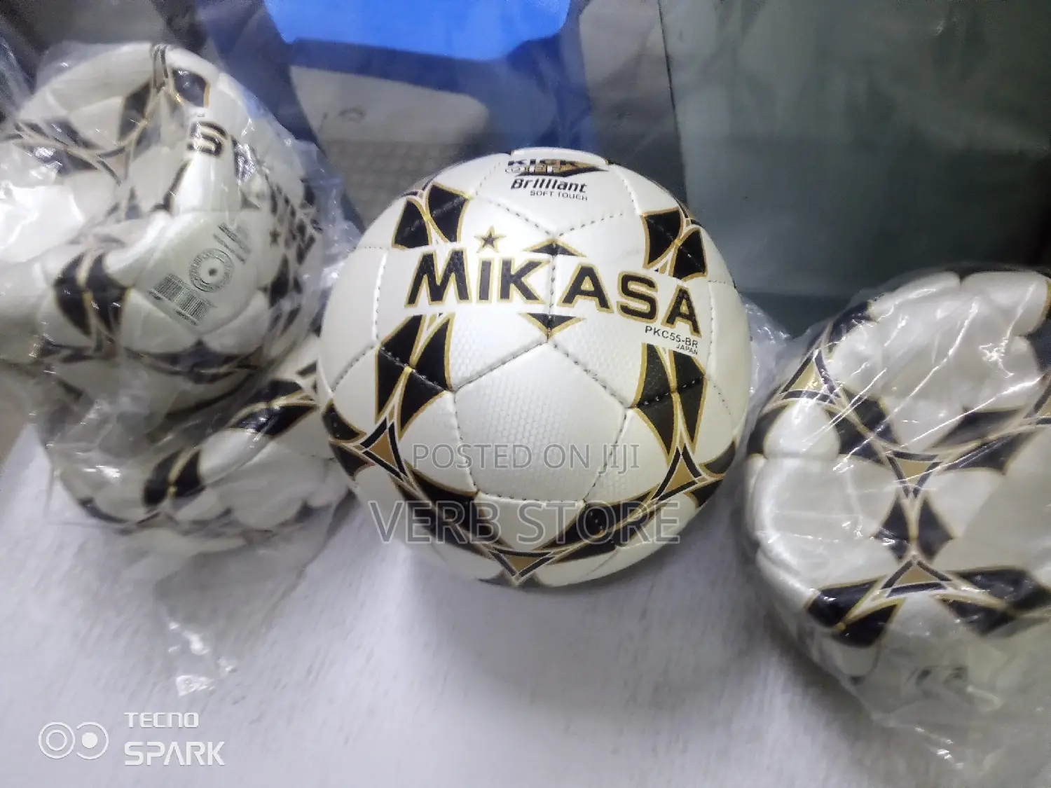 Grade 1 Mikasa Football Kickstart (Size5)