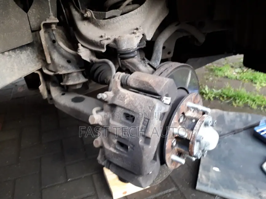 Isuzu D-Max 2012-2021 Wheel Hubs, Discs, Calipers Stopper