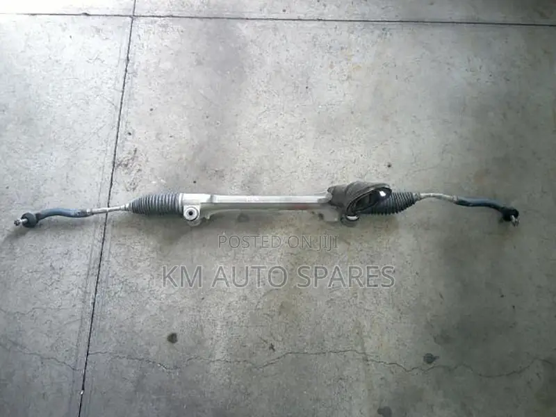 Toyota Ractis Steering Rack.