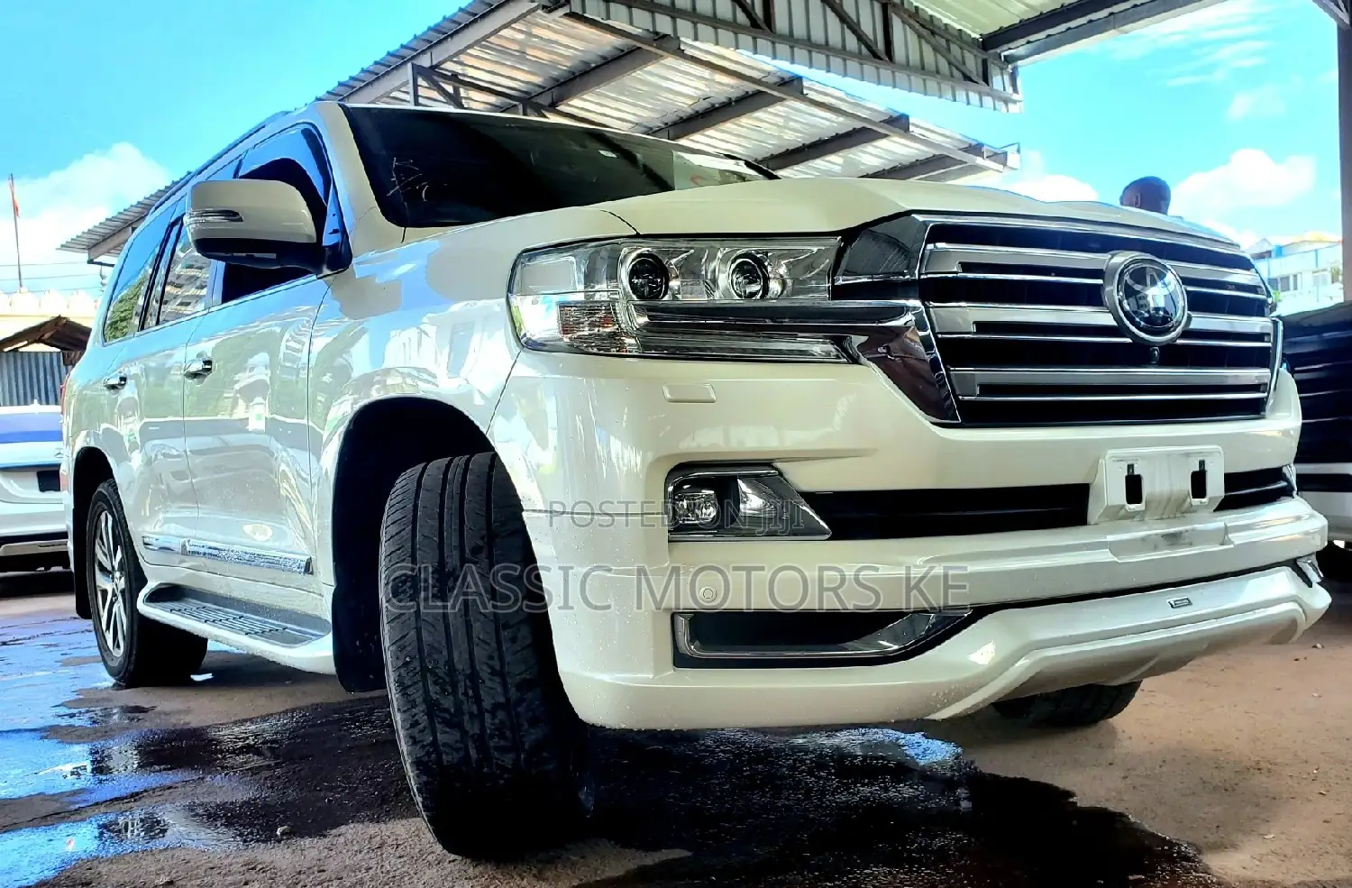 Toyota Land Cruiser 4.6 V8 ZX 2017 White
