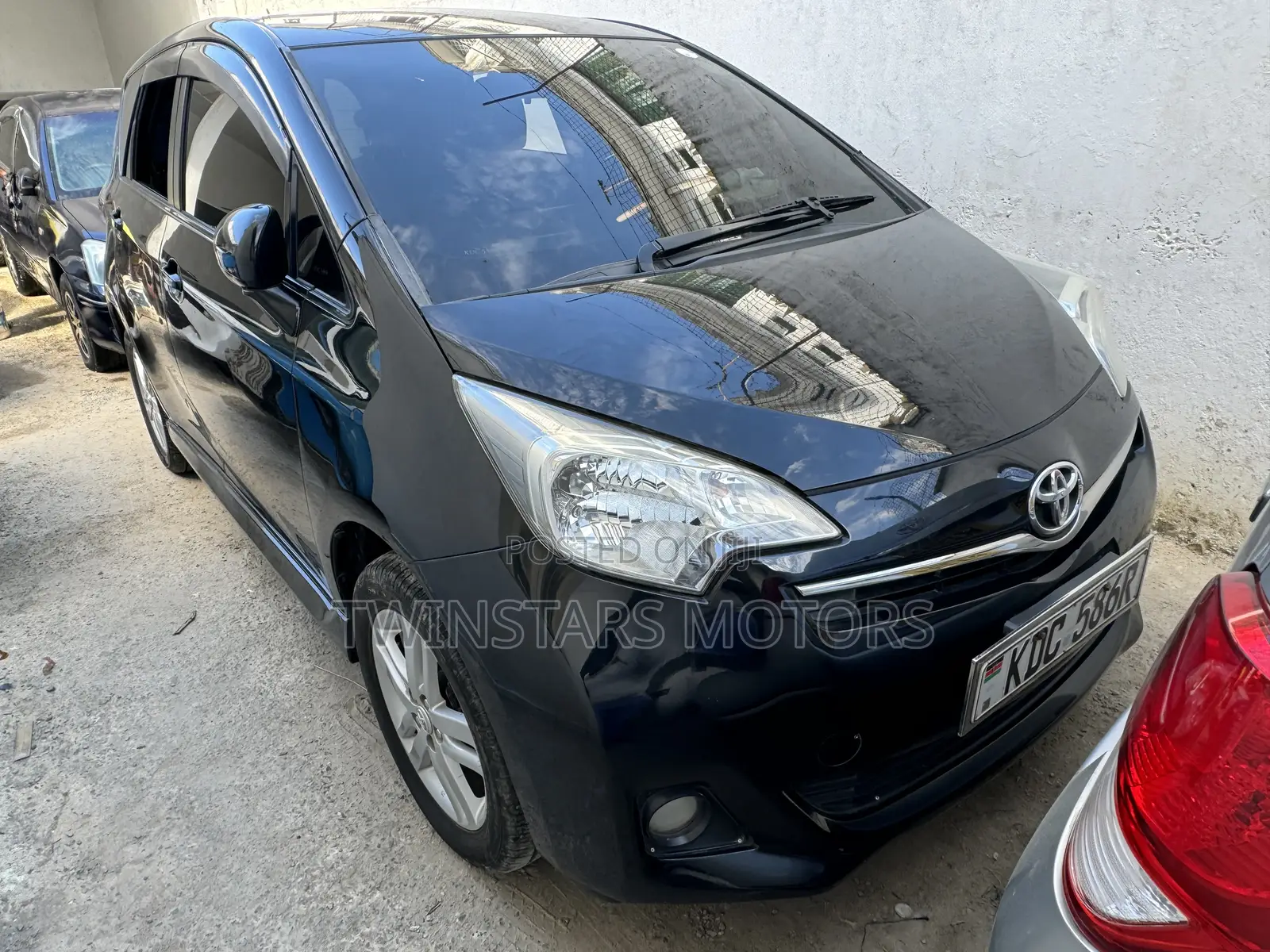 Toyota Ractis 1.5 FWD 2014 Black