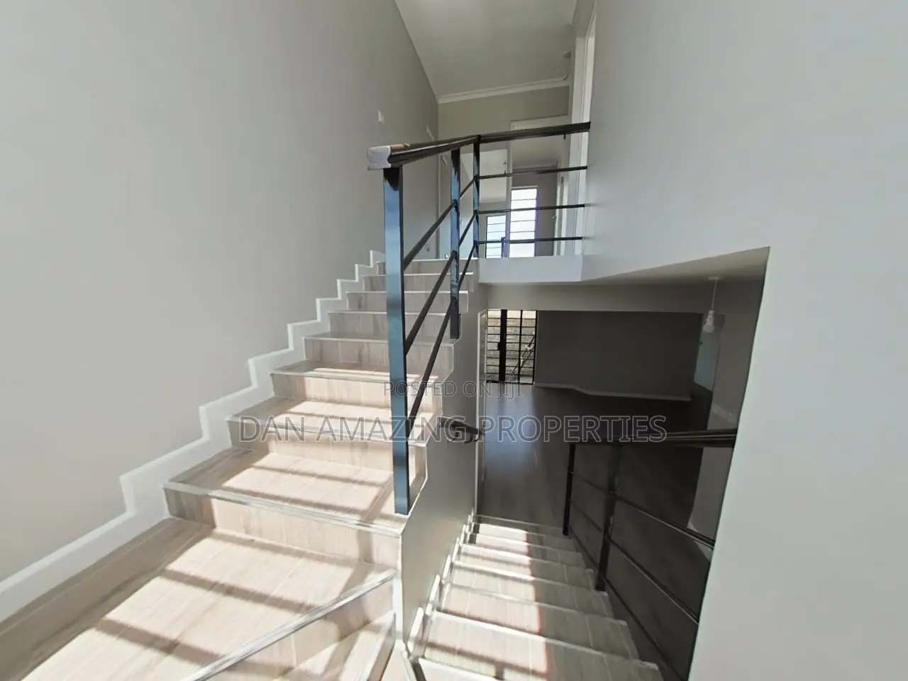 4bdrm Townhouse/Terrace in Muigal Rooftop, Kitengela for sale