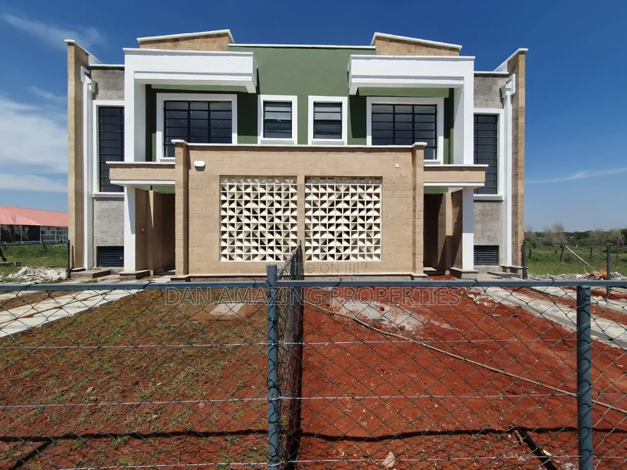4bdrm Townhouse/Terrace in Muigal Rooftop, Kitengela for sale