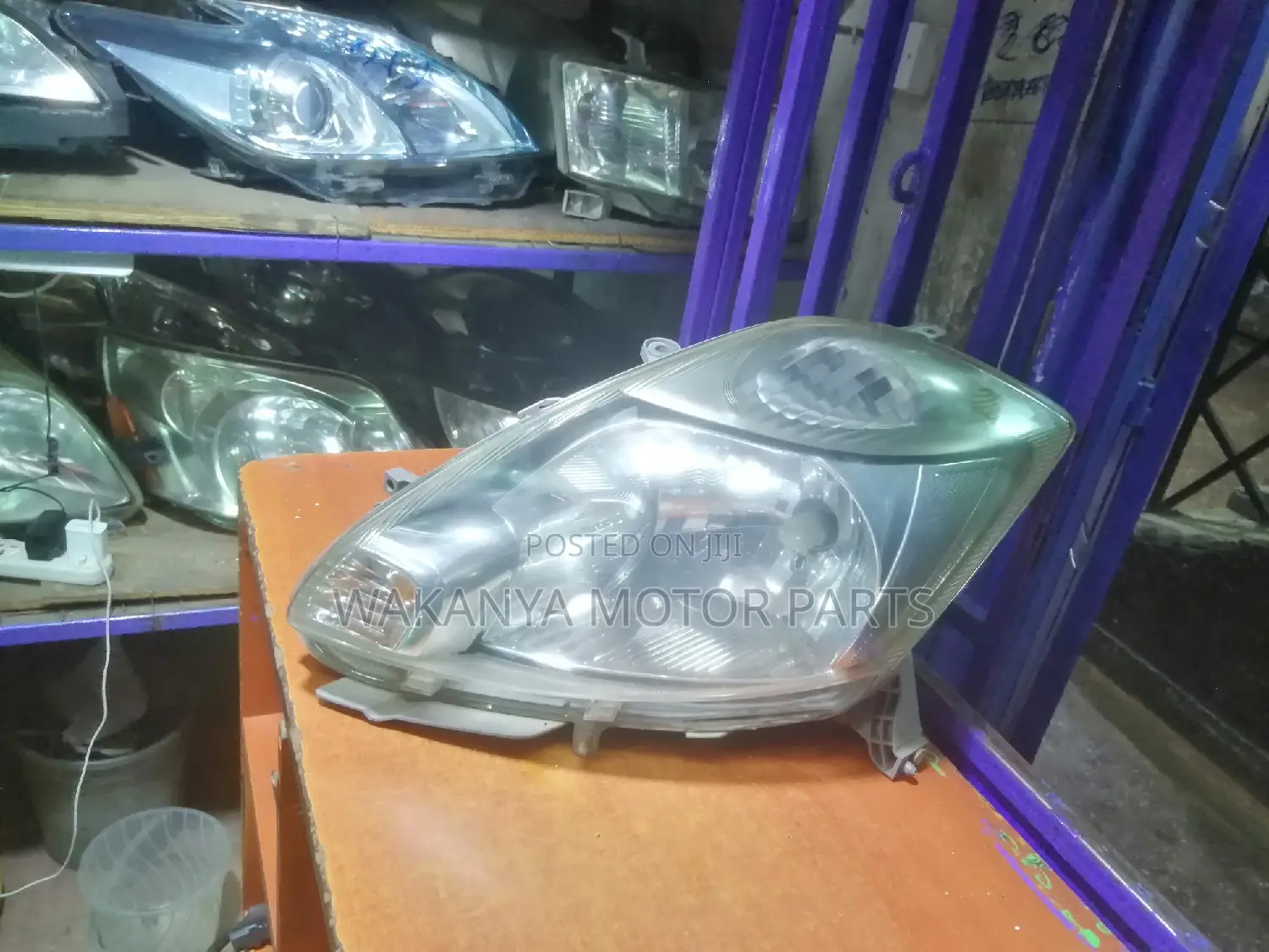 Toyota Passo 2005/2008 Non Xenon Head Lamp, Clean Ex Japan